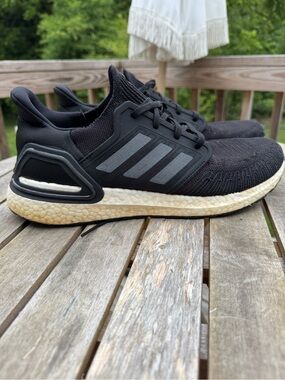 adidas UltraBoost 20 Shoes Size 11.5